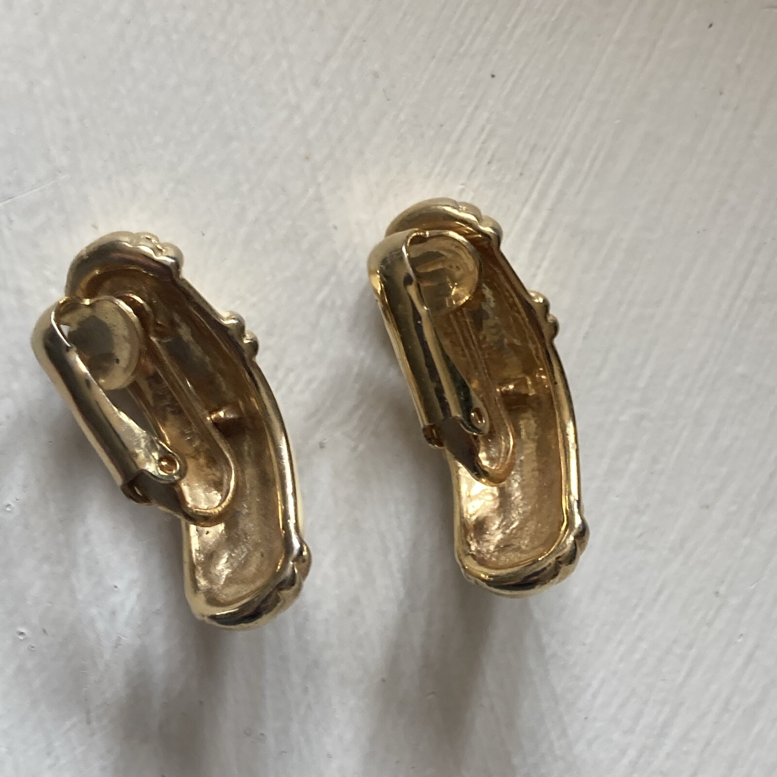 Vintage Ivory Cream and Gold Tone Enamel Clip On Earrings