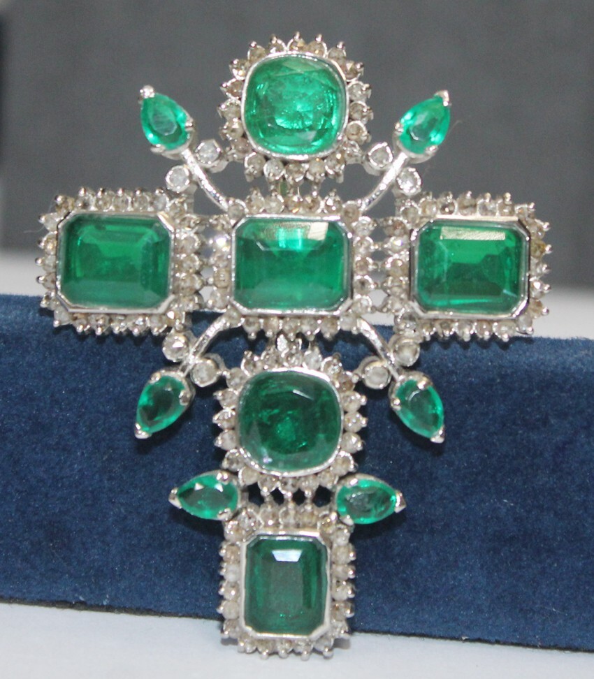 4.50ct Rose Cut Diamond Victorian 925 Sterling Silver Emerald Cross Pendant
