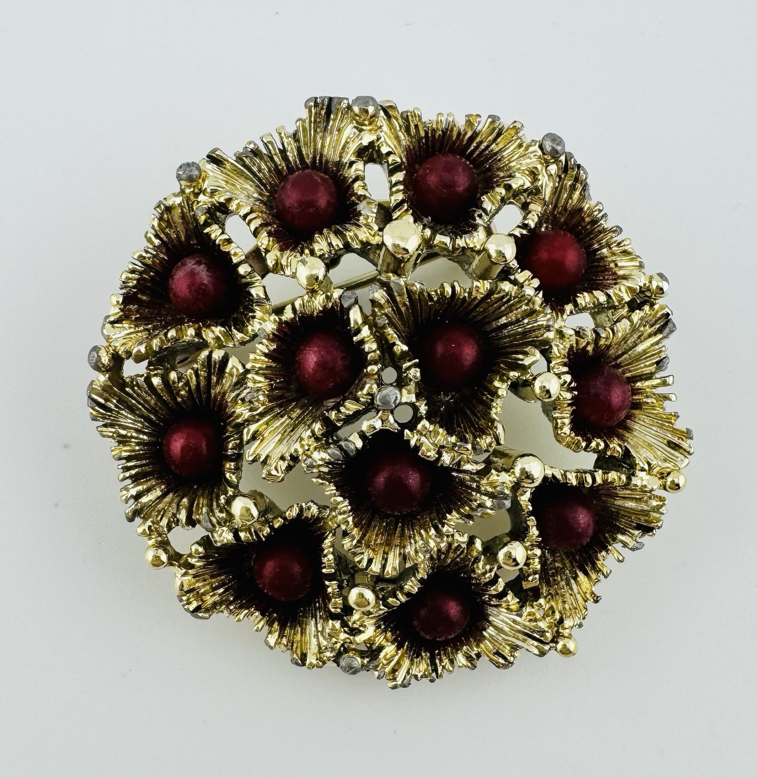 Vintage MCM Brooch 1960s Gold Tone Floral Cluster Red Cabochon Heavy 1.5”
