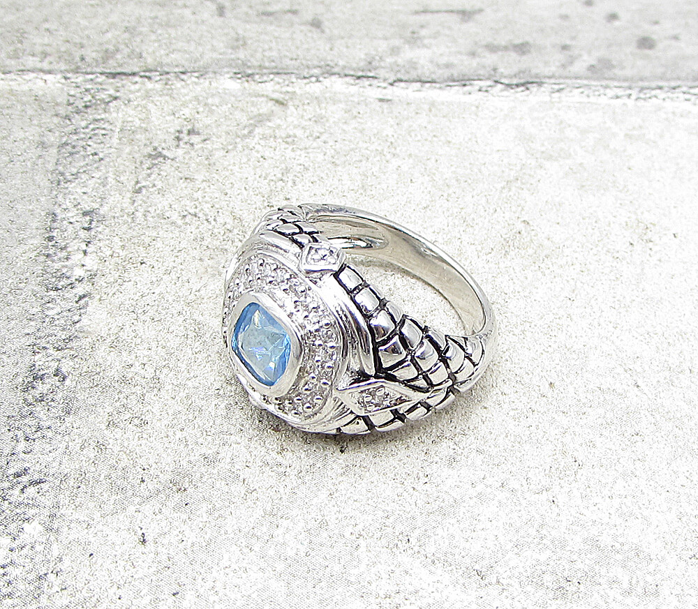 925 Silver Blue Topaz & White Cubic Zirconia Cocktail Ring Sz 6 RG1584