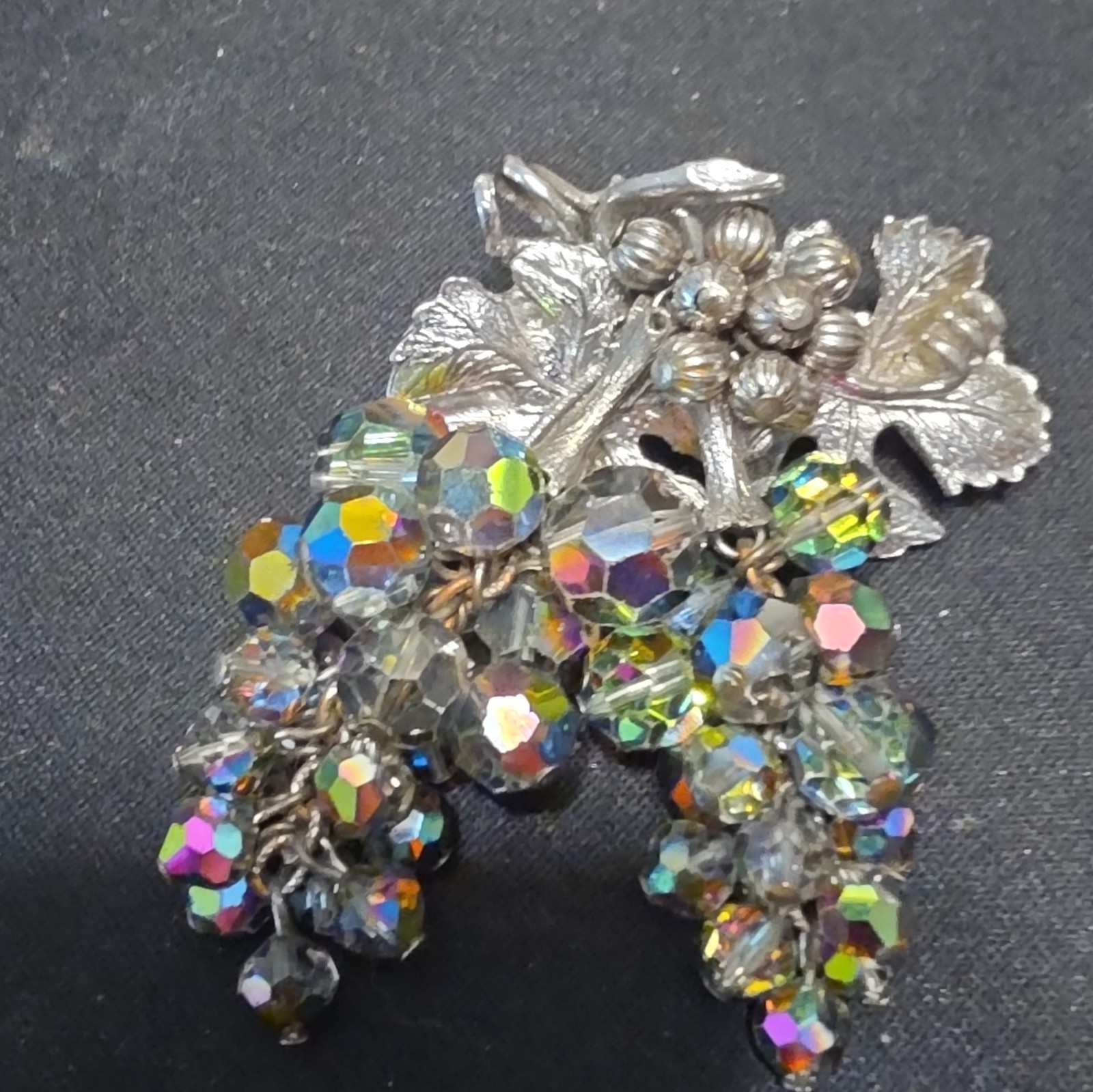 VTG Juliana DeLizza Elster Aurora Borealis Crystal Grape Cluster Brooch Pin 39g