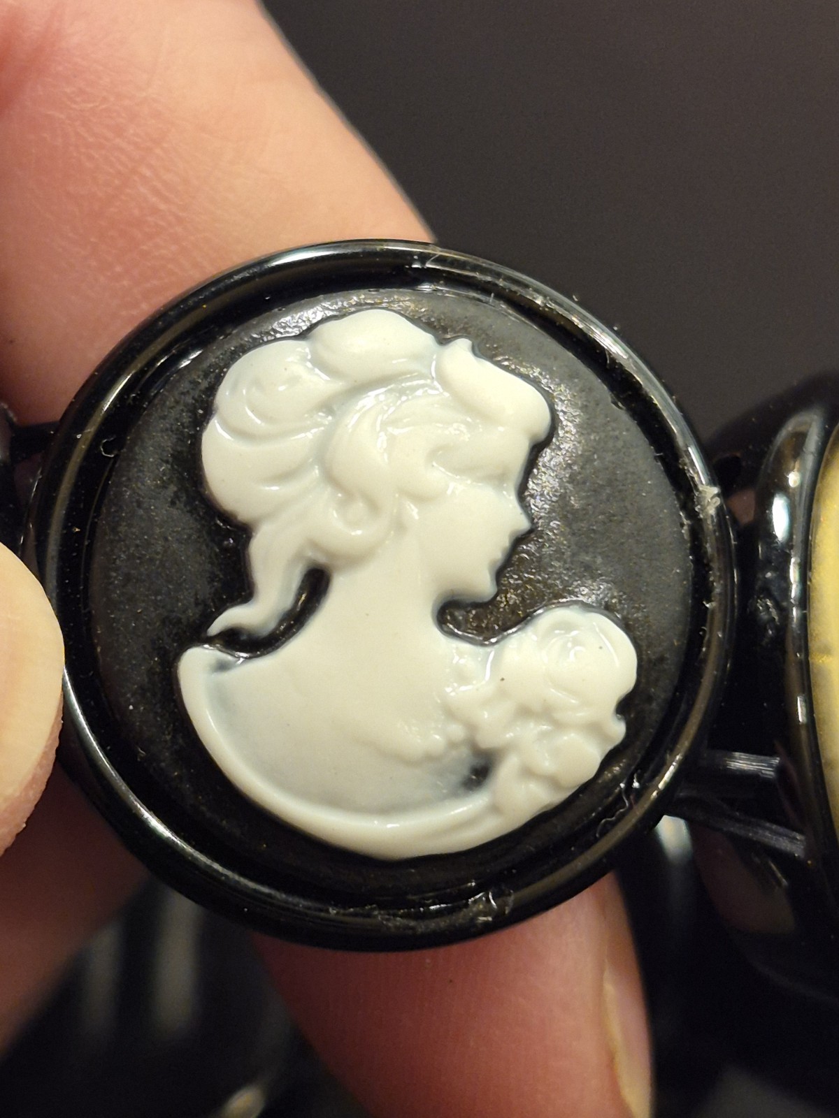 Vintage Black And MULTICOLOR Cameo Stretch Bracelet