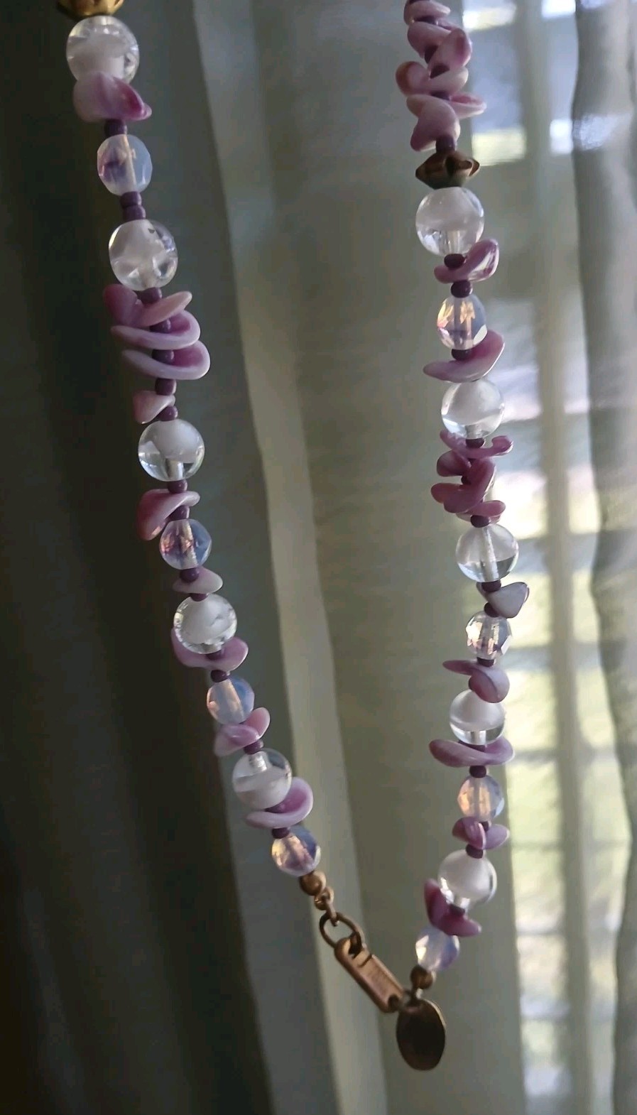 Vtg Miriam Haskell Lavendar Shell With White&Clear Art Glass Beaded Necklace 16″