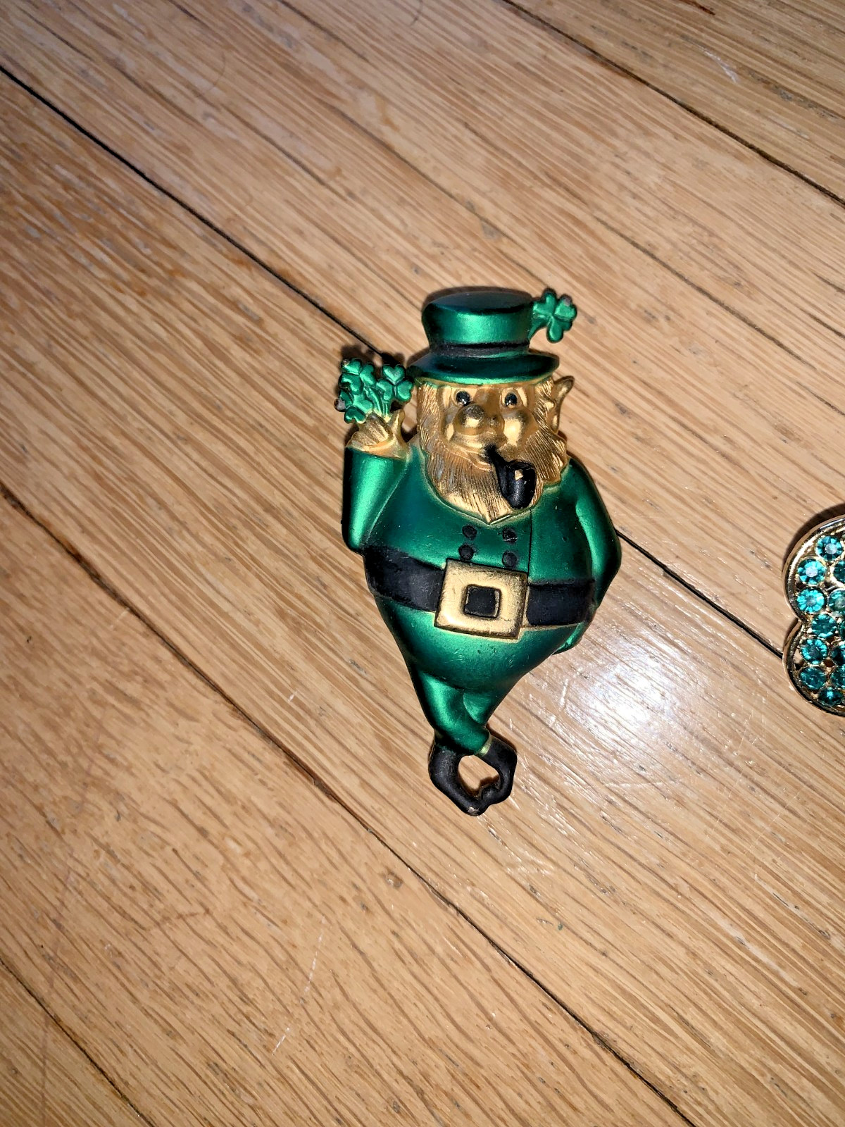 Vintage leprechaun Shamrock Brooch Gold Tone Green Rhinestone 3 Leaf Clover Lot
