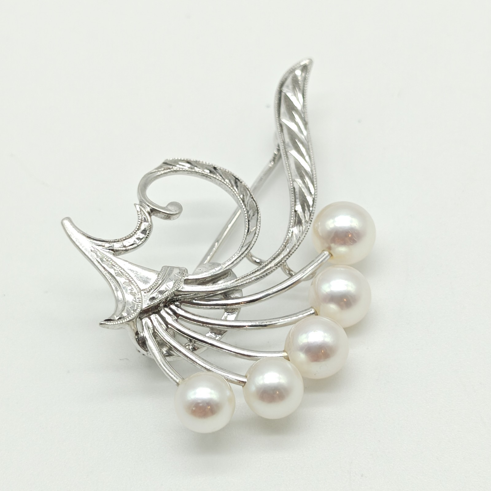 Vintage Mikimoto 5 Akoya Pearl Sterling Silver 925 Floral Design Small Brooch