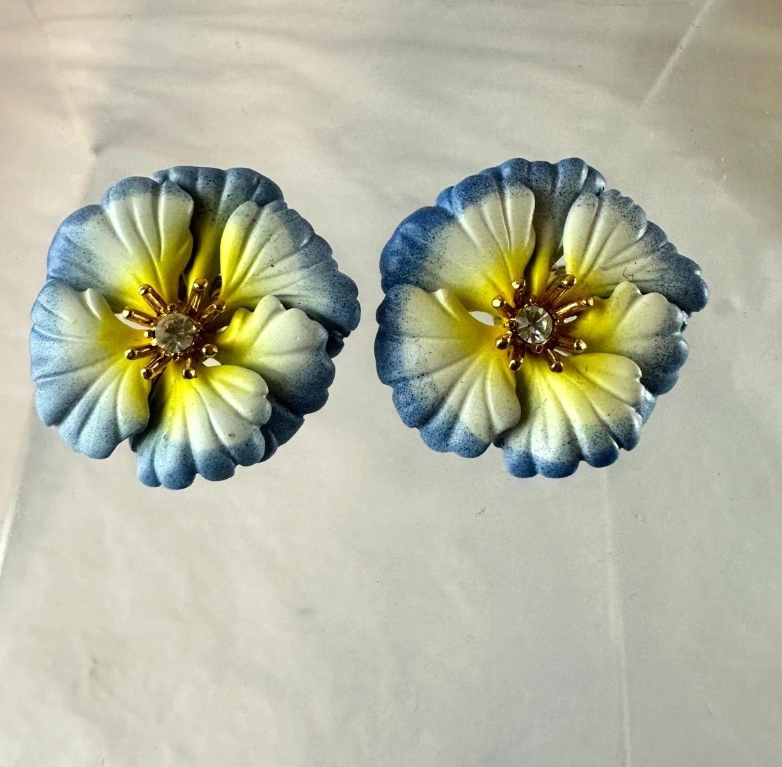 Joan Rivers Periwinkle Pansy Flower Brooches Blue & White Enamel Petals Pair