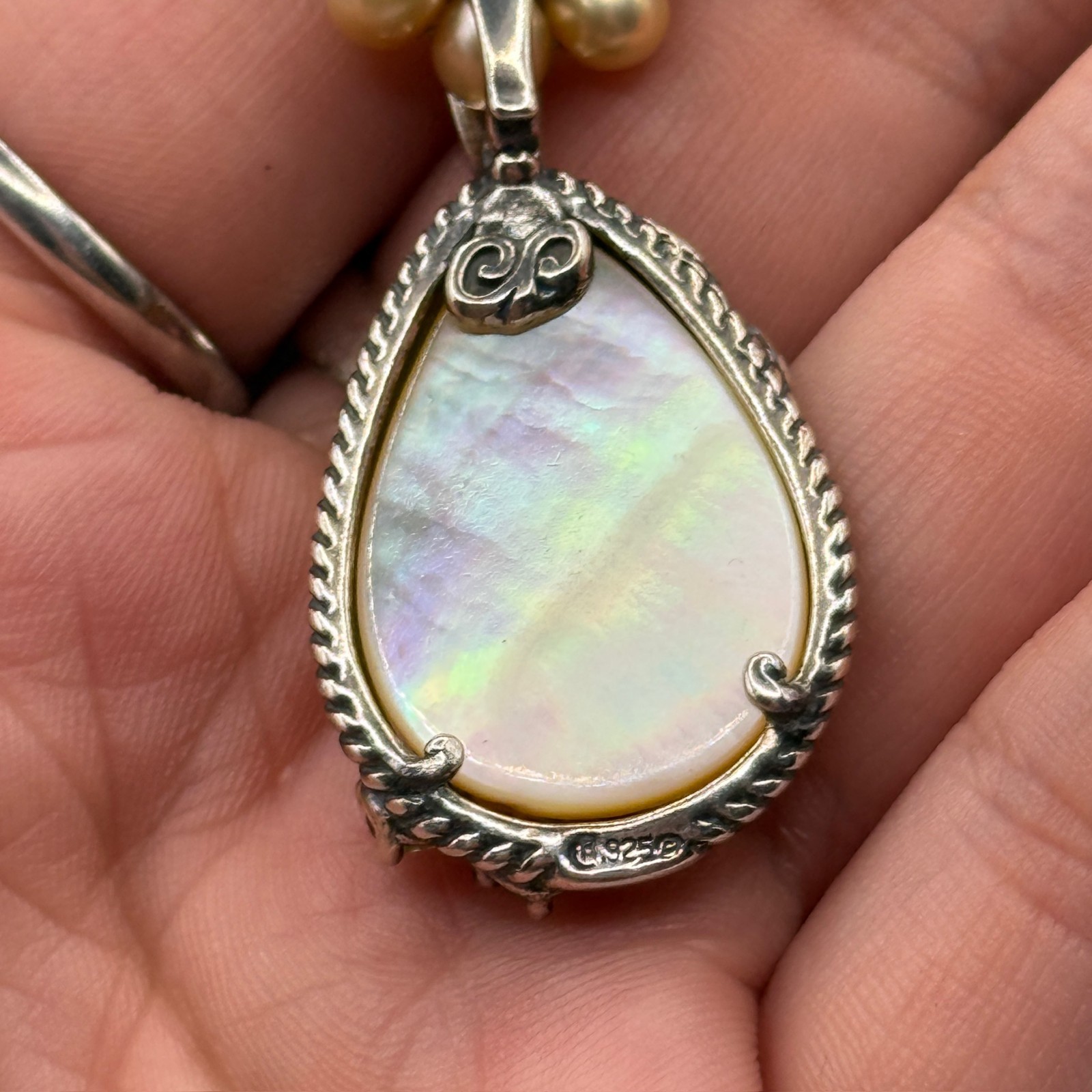 VTG Carolyn Pollack Gold MOP Peridot Amethyst Beaded Pendant Necklace 925 Silver