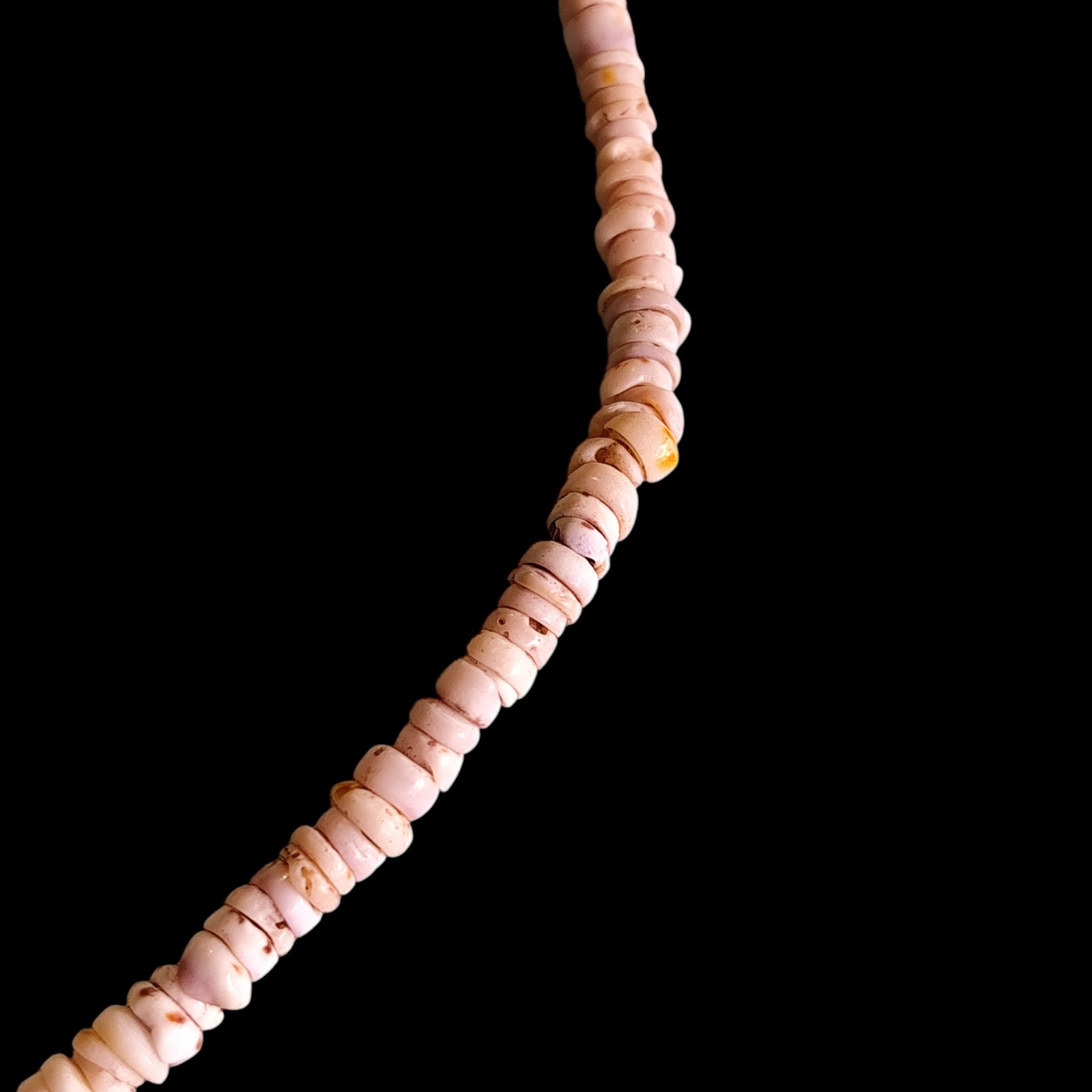 Vintage 70’s Cream White Puka Shell Beach Surfer Necklace 16.5in