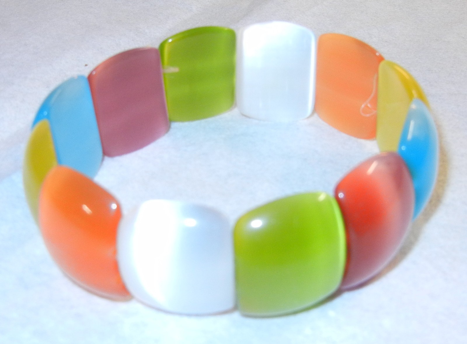 5 Vintage Plastic Acrylic, Glass Mod Bangle and Stretch Bracelets-Nice Wearable