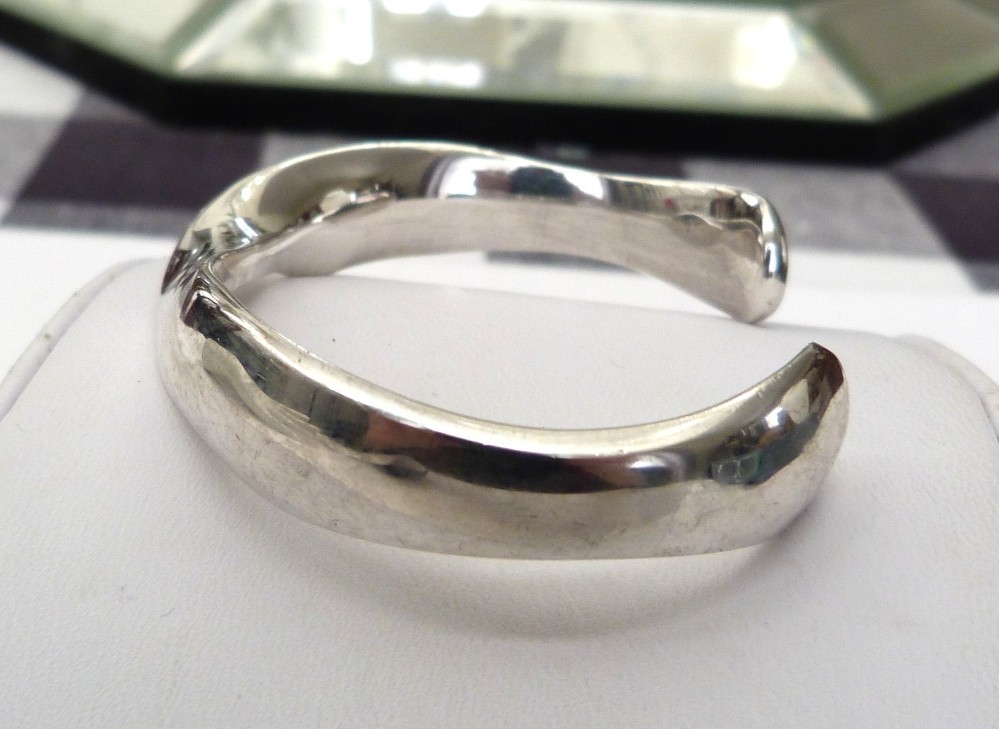 VINTAGE SC SAUSALITO CRAFTWORKS #2G SILVER RHODIUM PLATED WAVE CUFF BRACELET