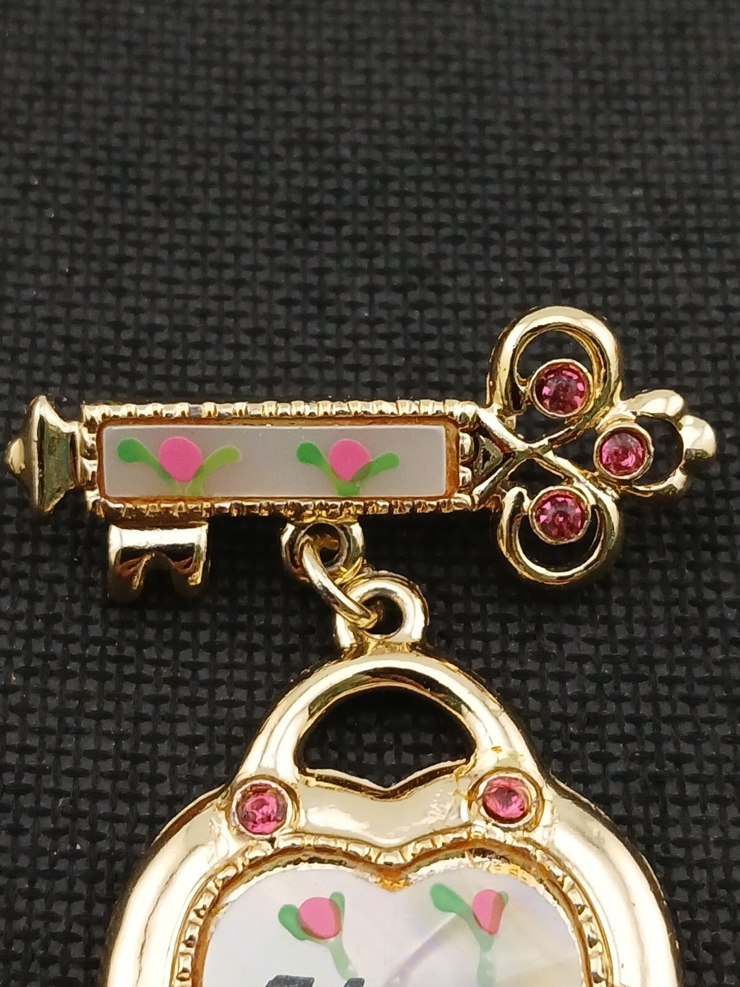 VINTAGE M.O.P. pink stones hand painted flowers Key dangle heart mother BROOCH