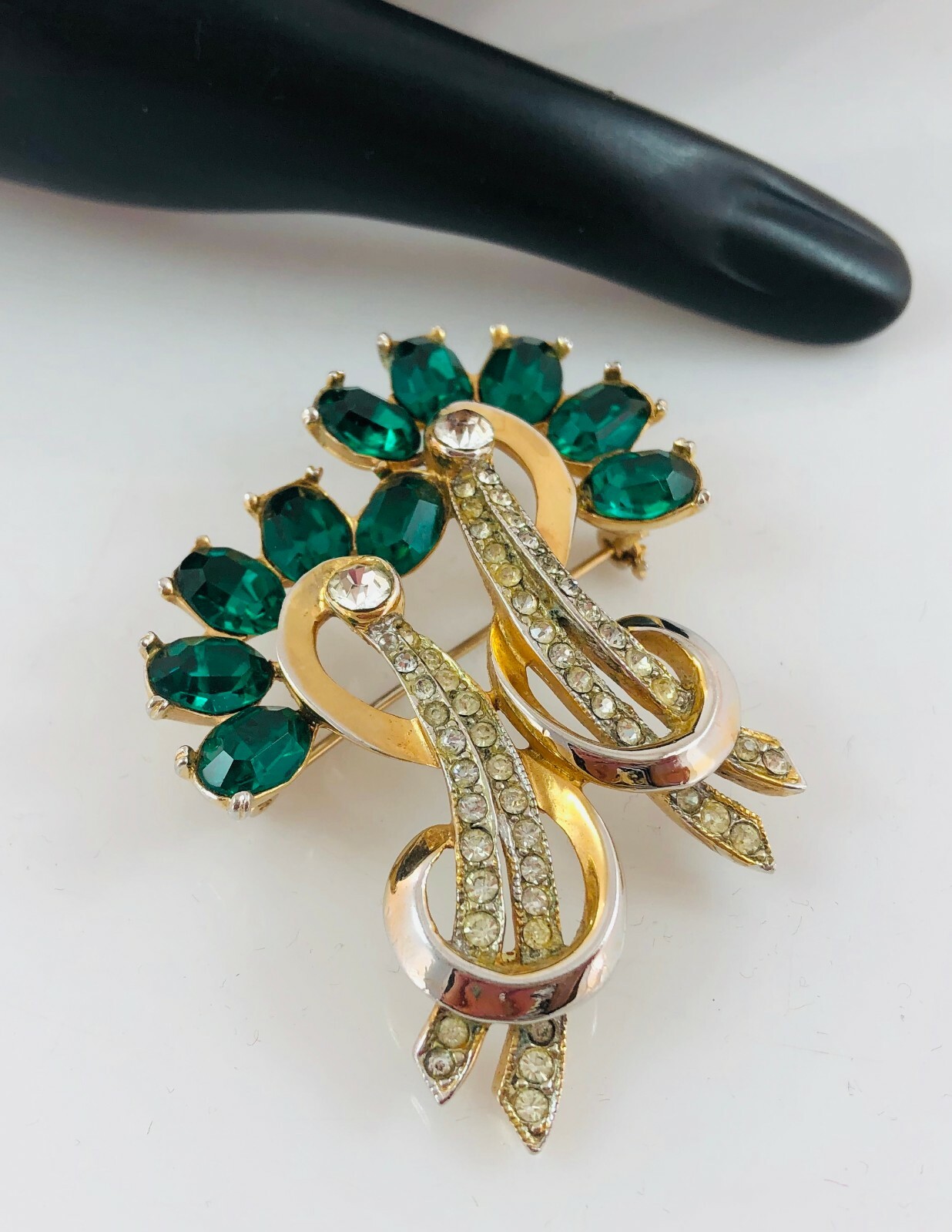 Vintage Estate Fresh Dark Green Glass & Rhinestones Floral Bow Pin Brooch