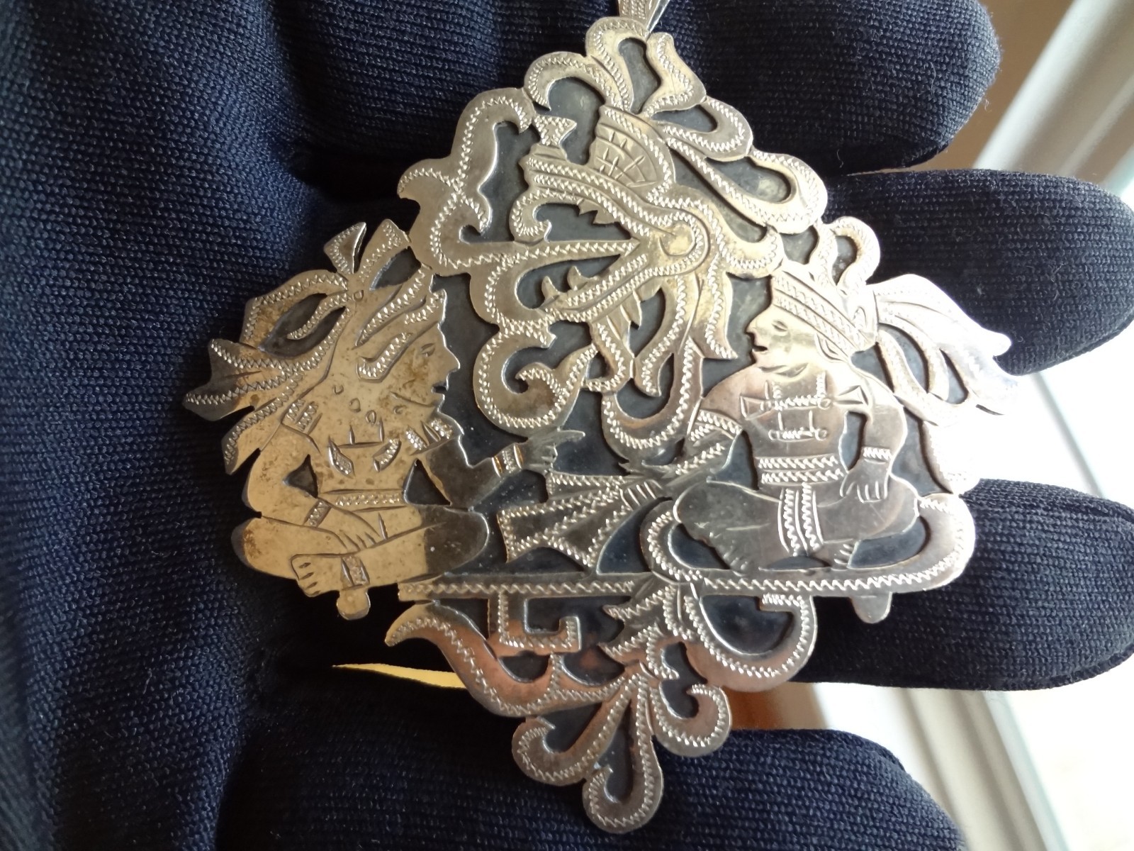 LARGE VINTAGE GUATEMALA 900 STERLING SILVER PIN-PENDANT–VERY NICE