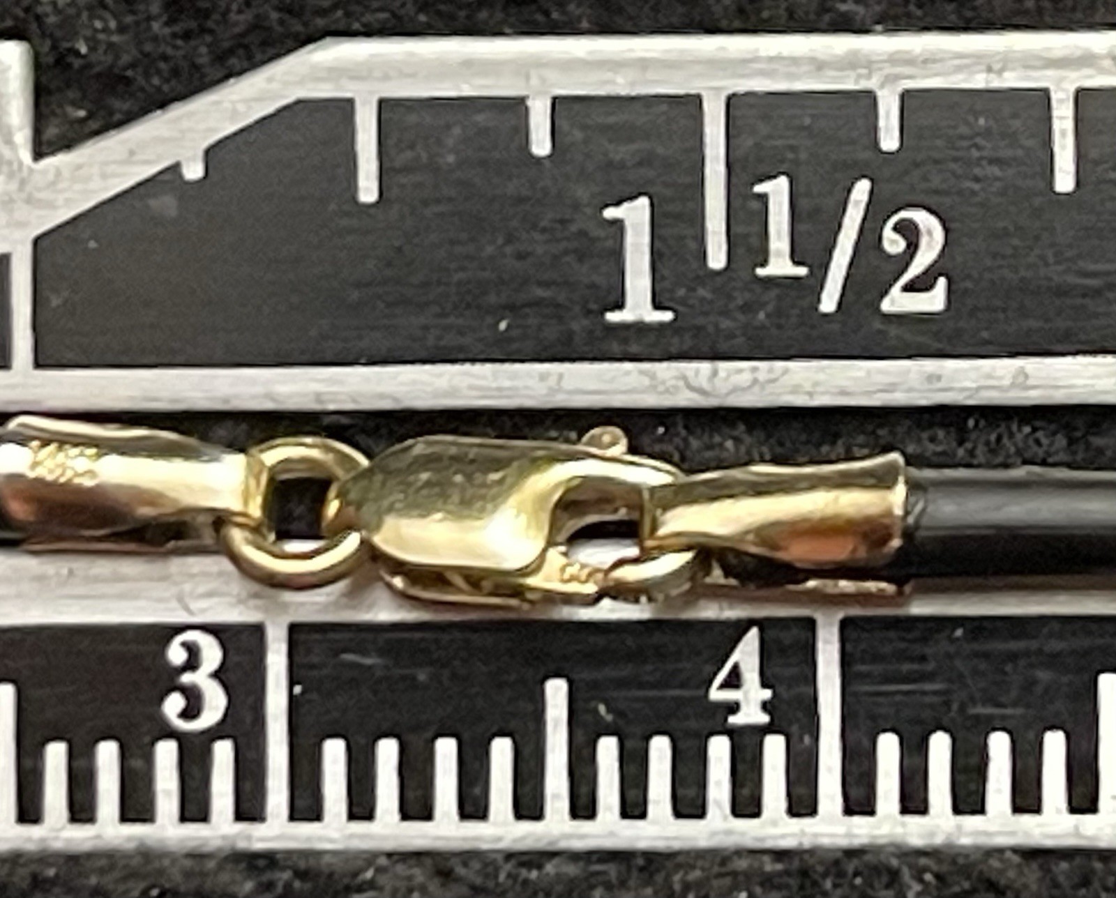 14k White Gold & Black Rubber Cord Necklace Lobster Claw Clasp 17.25″