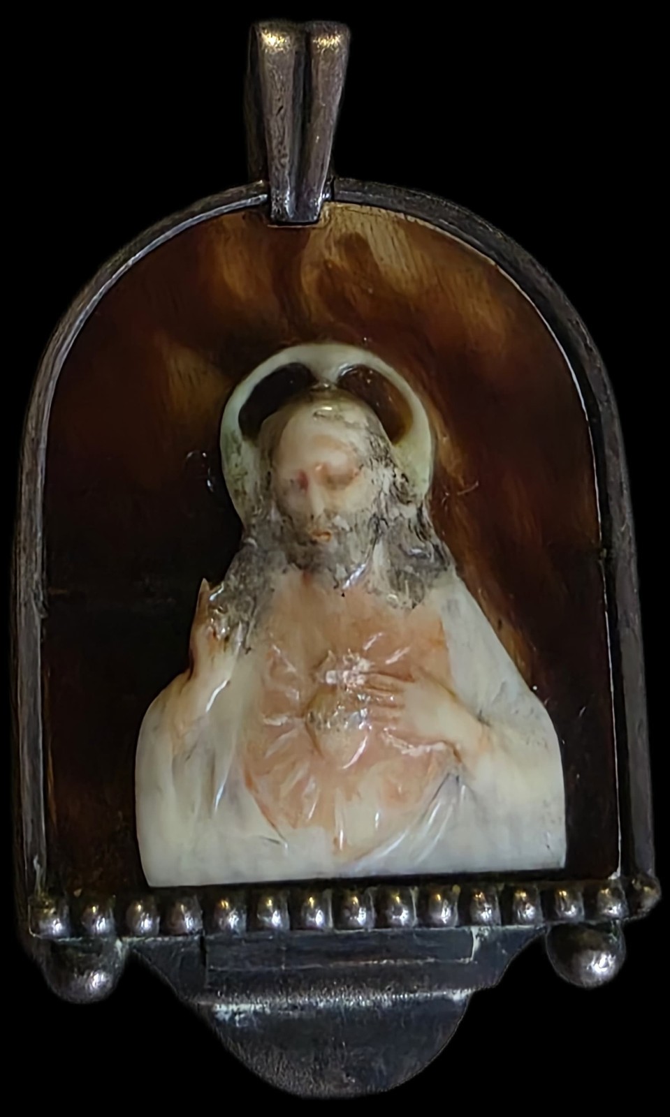 Fine Antique Art Nouveau Silver Sacred Heart of Jesus Pendant Reliquary Ca 1900s