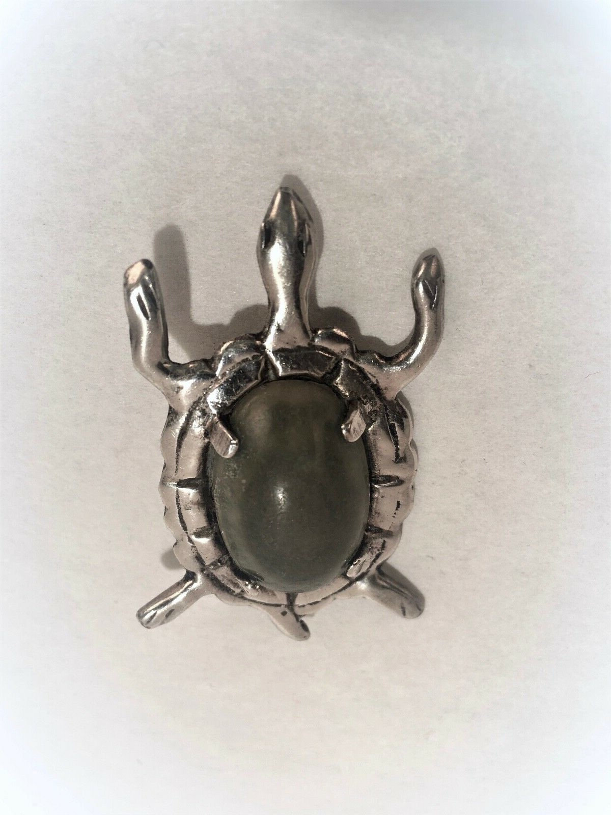Vintage Mexican Sterling Silver & Jade (Nephrite) Turtle Form Brooch – VR