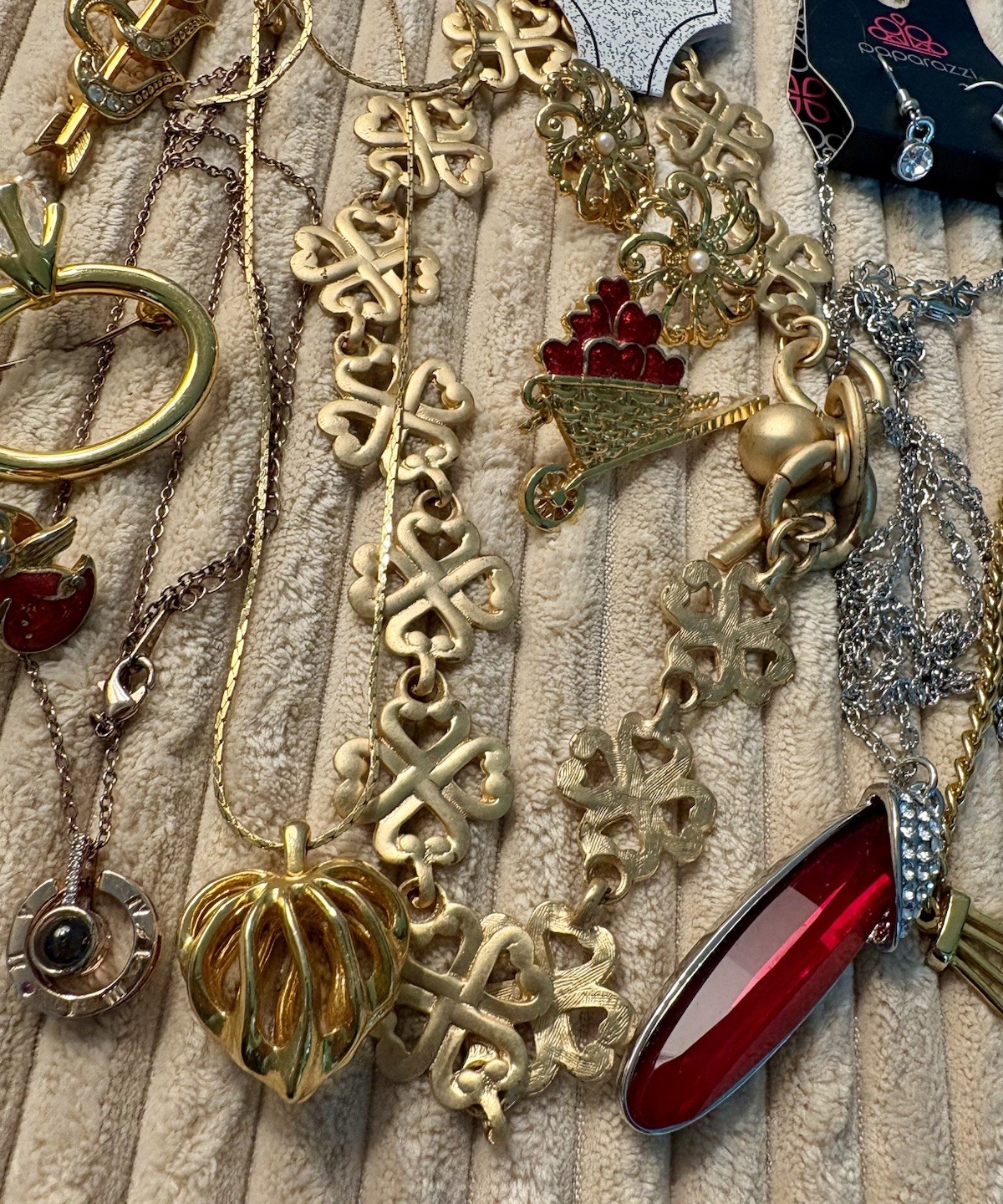 5oz. Vintage To Modern Fashion Jewelry Lot Crafting Costume