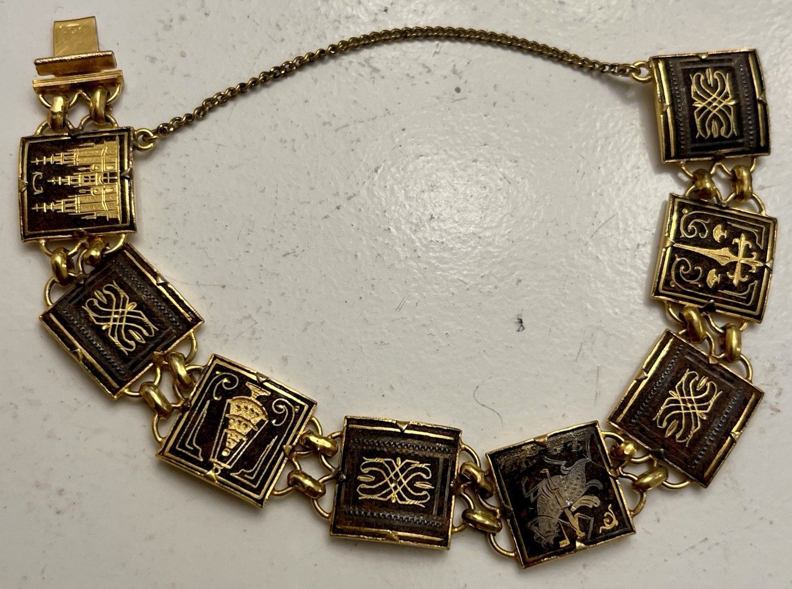 Vtg Damascene Toledo Spain Buildings Horse Solider Link Bracelet Gold Plated 7”
