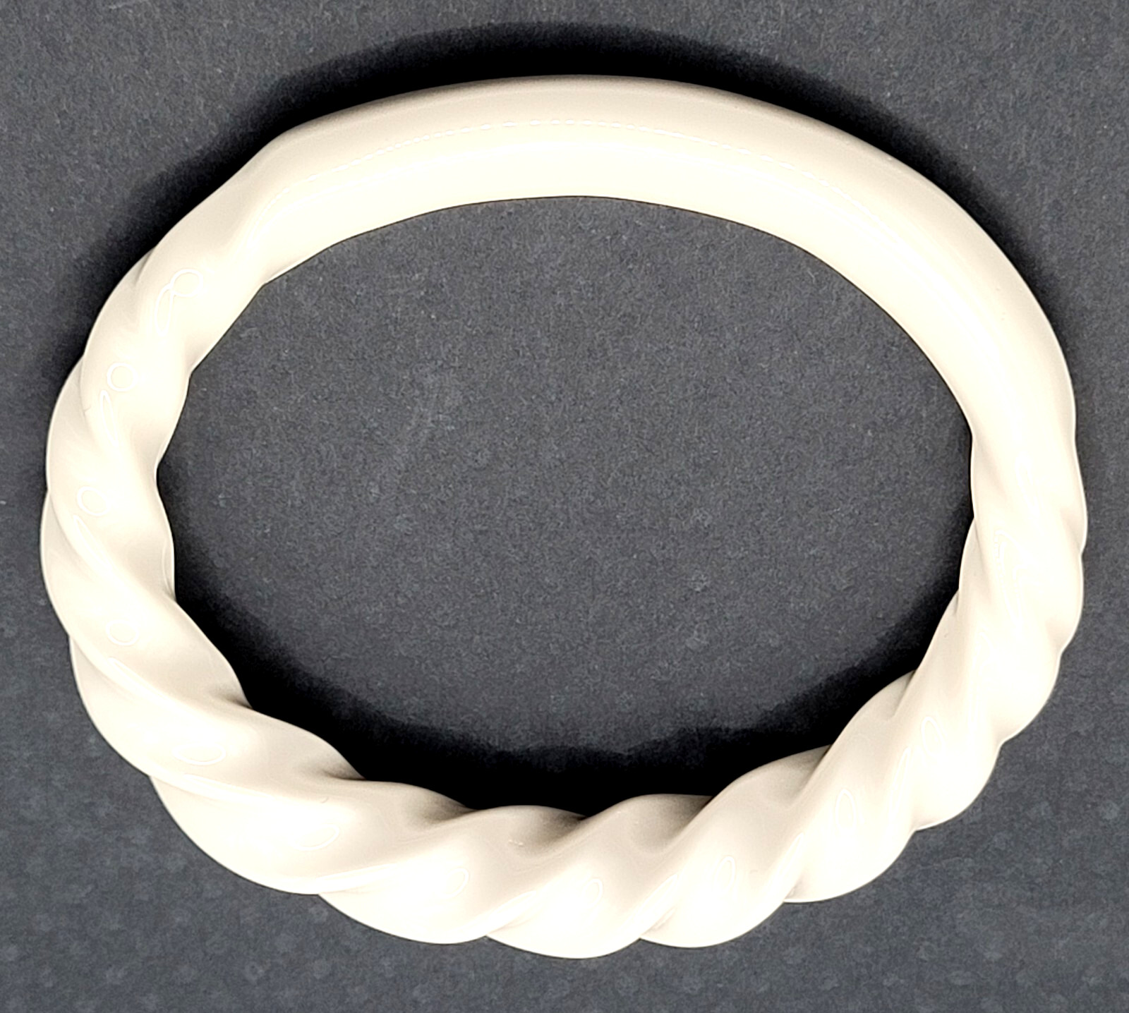 Twisted and Smooth Creamy White Resin Bangle Bracelet Retro Style Vintage 1980s