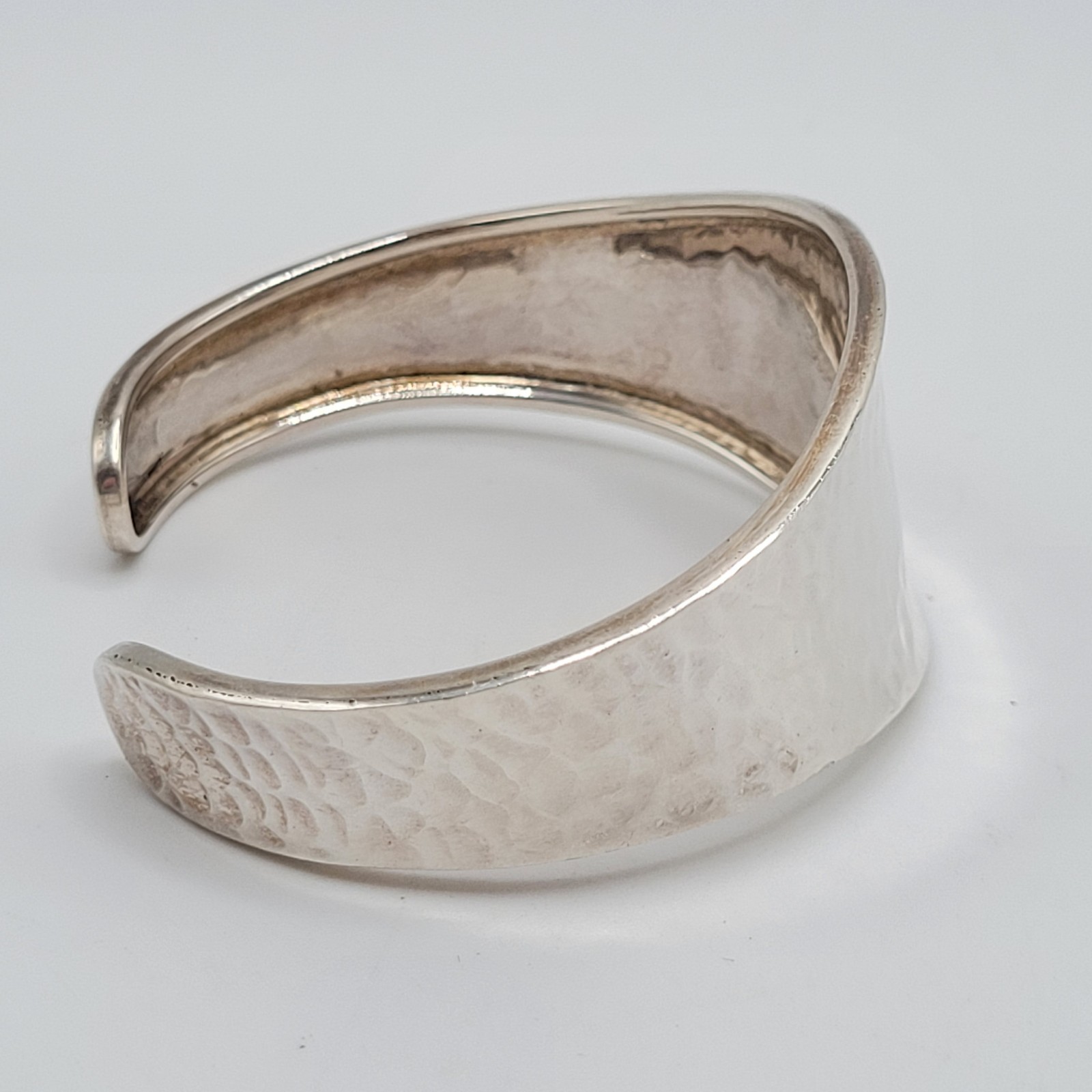 ATI Mexico 925 Sterling Silver Hammered Recessed Wave Cuff Vtg Bracelet 19 Grams