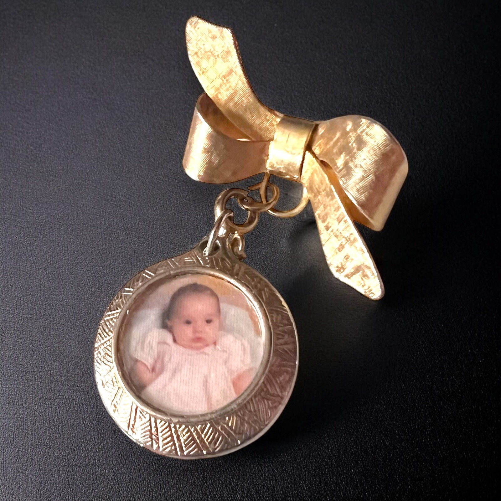 Photo Brooch Bow Locket Pin Vintage Gold Tone Dangle Baby Picture