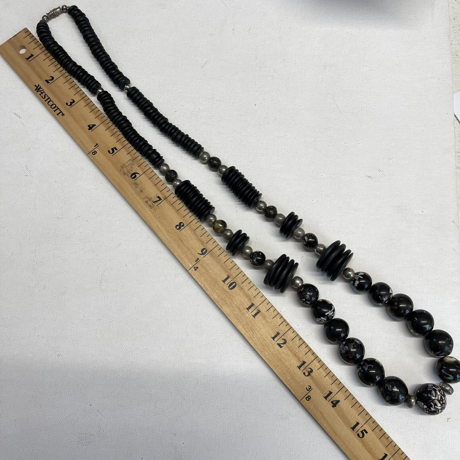 Vintage Black Inlay Shell Coral Round Acrylic Wood Disc Bead Necklace 80s 28″