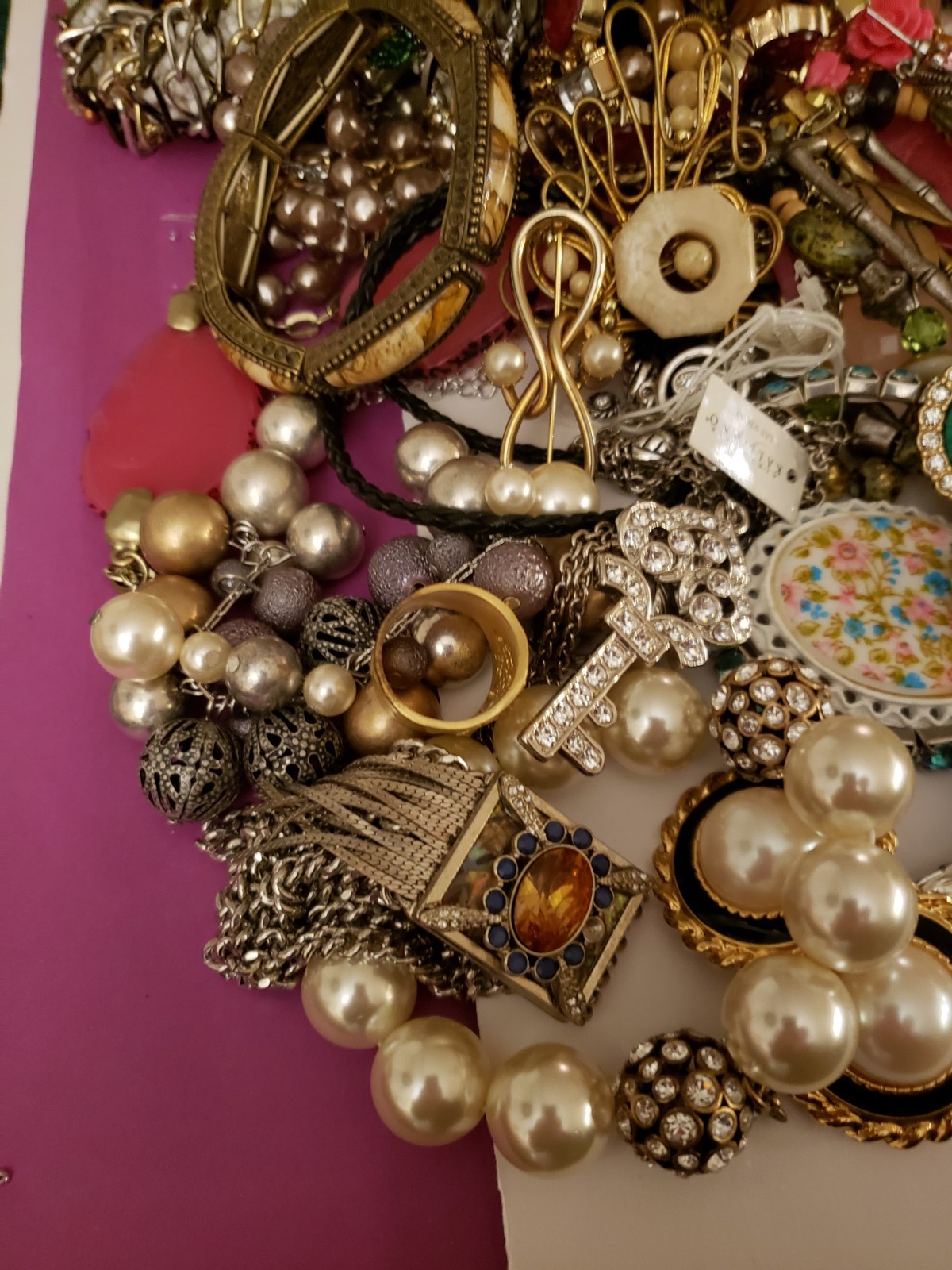 Vintage/Now Jewelry Lot Resell Craft Repair Mostly Wearable Many Signed 4.15 lbs