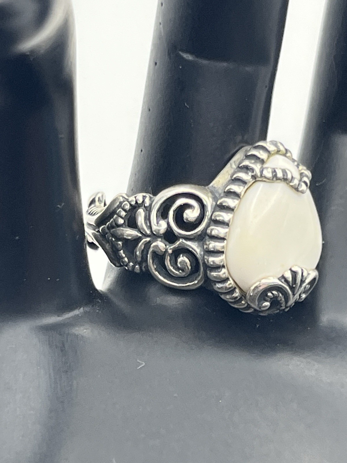 Carolyn Pollack sterling silver white teardrop stone scroll ring size 8
