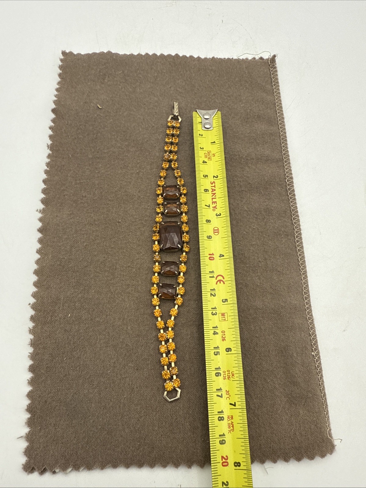 Vintage Honey And Amber Rhinestone 7.5” Bracelet Gold Tone