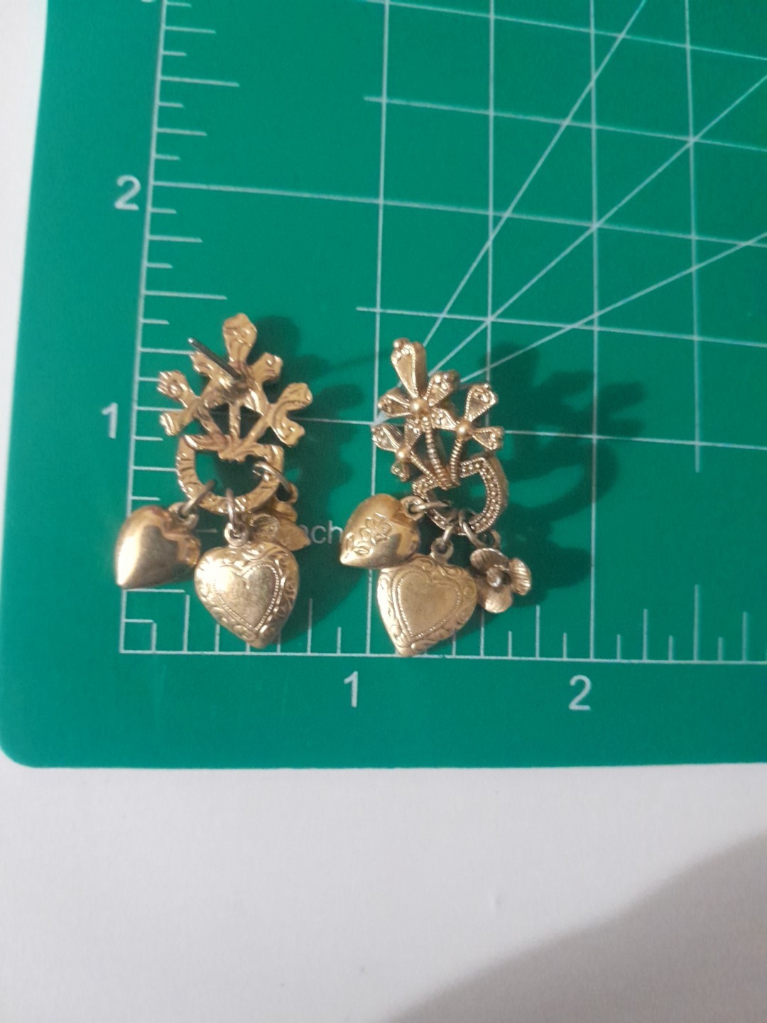 Vintage 1928 Pierced Earrings Goldtone Dangling Hearts And Flowers