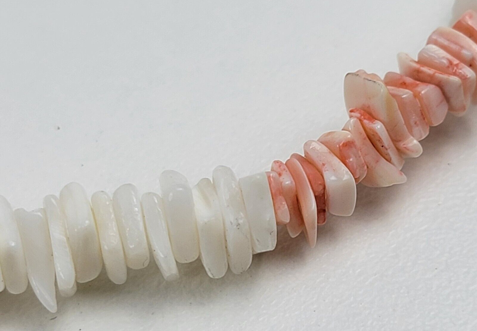 Vintage Pink And White Puka Shell Necklace 16.5 In Barrel Clasp Hawaiian Surfer