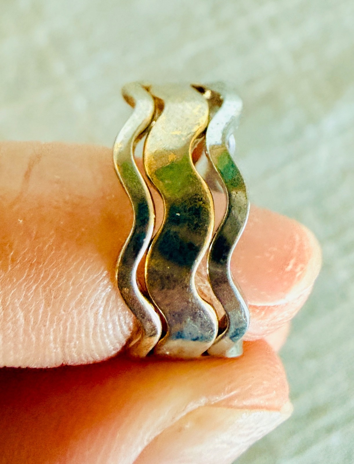 Vintage Avon Wave Band Stacking Rings Set of 3 Gold Silver Tone Size 6