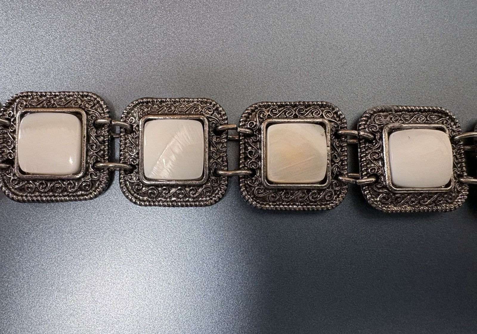 Vintage 1980s Mother Of Pearl Silver Tone Bracelet Square Links