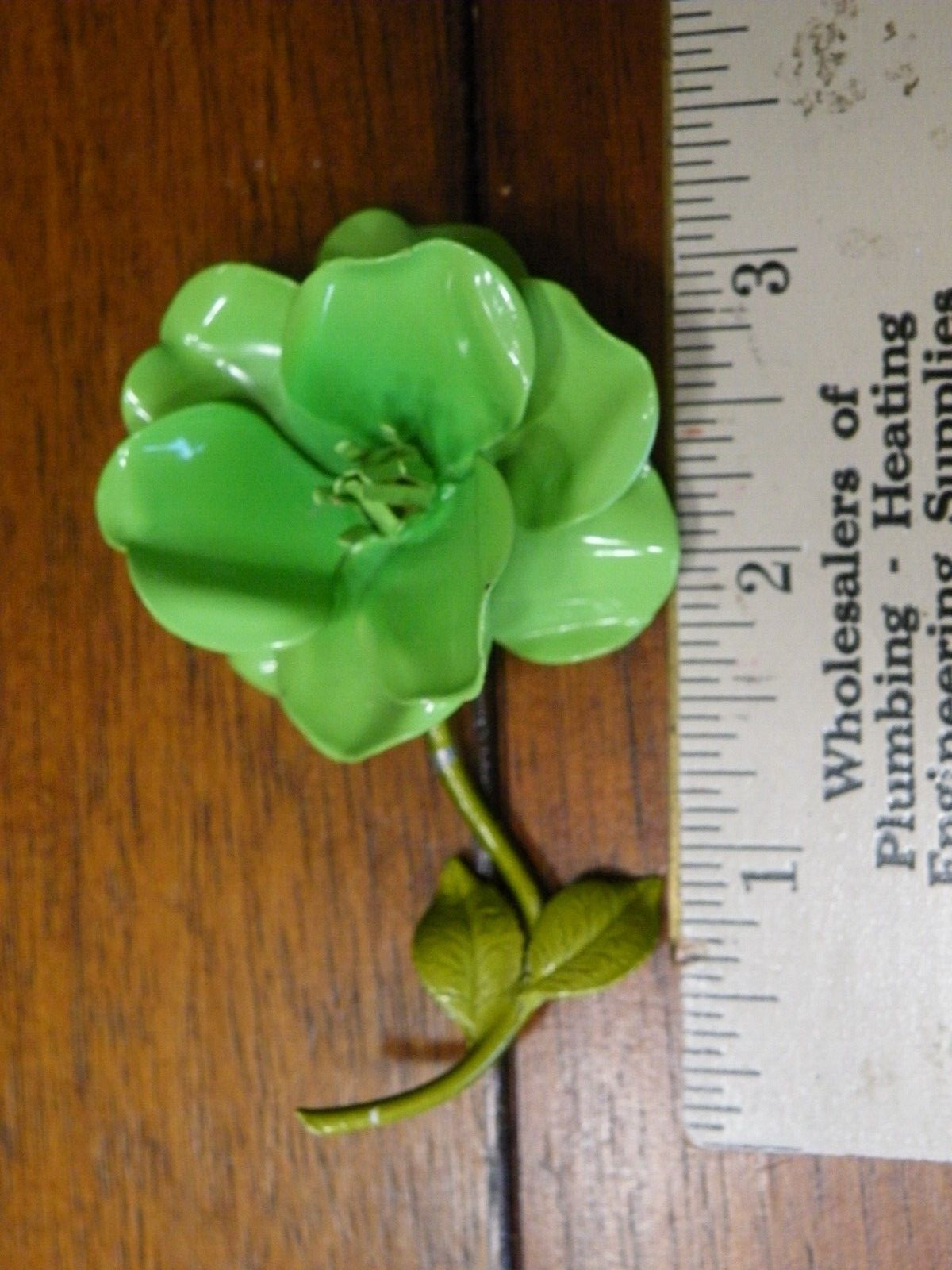 Vintage LIME GREEN Metal Enamel Stemmed FLOWER High Relief PIN BROOCH Free Ship
