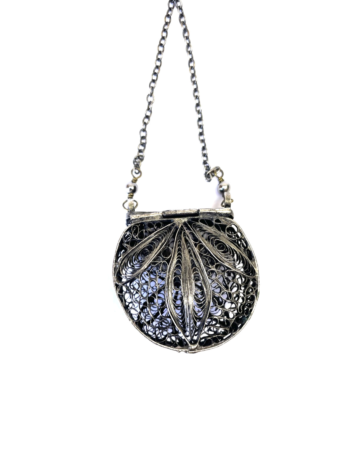 Vintage Filagree Metal Silver Tone Coin Purse Pendant Long Necklace