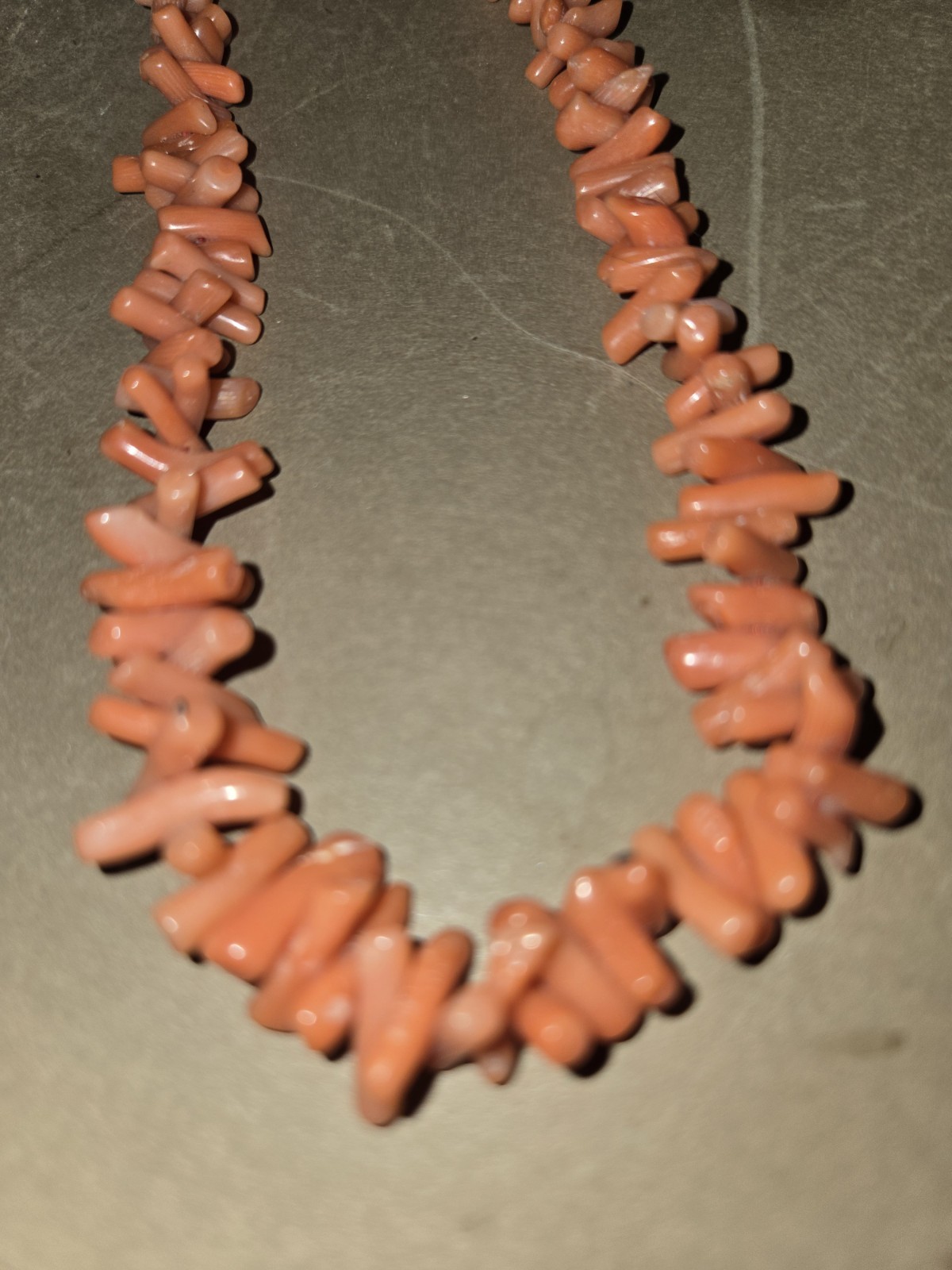 VINTAGE GRADUATED BRANCH CORAL NECKLACE 16 INCH -FREE SHIP