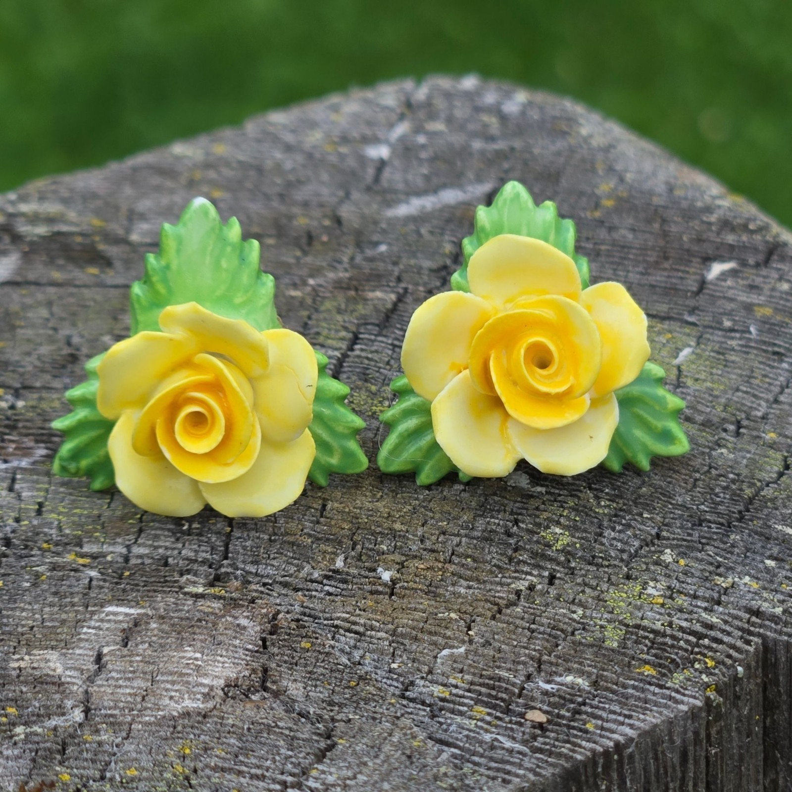 Vintage Denton England bone china Screw Back Earrings Hand-Painted Yellow Roses