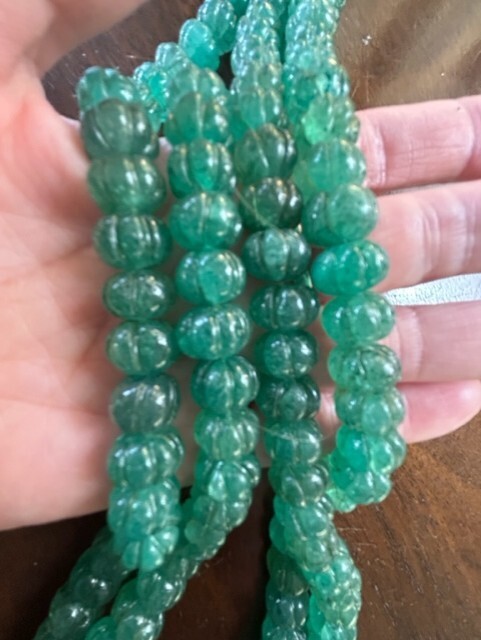 Natural Green Hand CarvedEmerald Beryl Graduated Beads Necklace 34″ L New