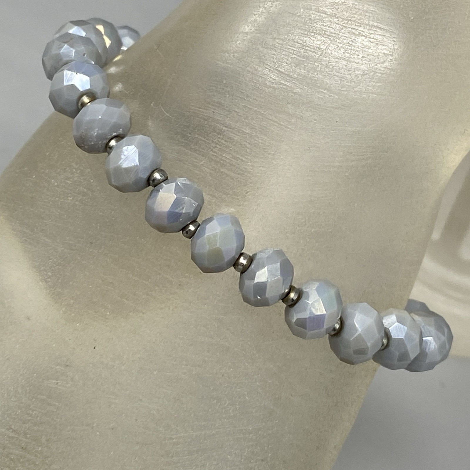 Gray Glass Beaded Bracelet Fire Polished Faceted Iridescent Coated Stretch 6″