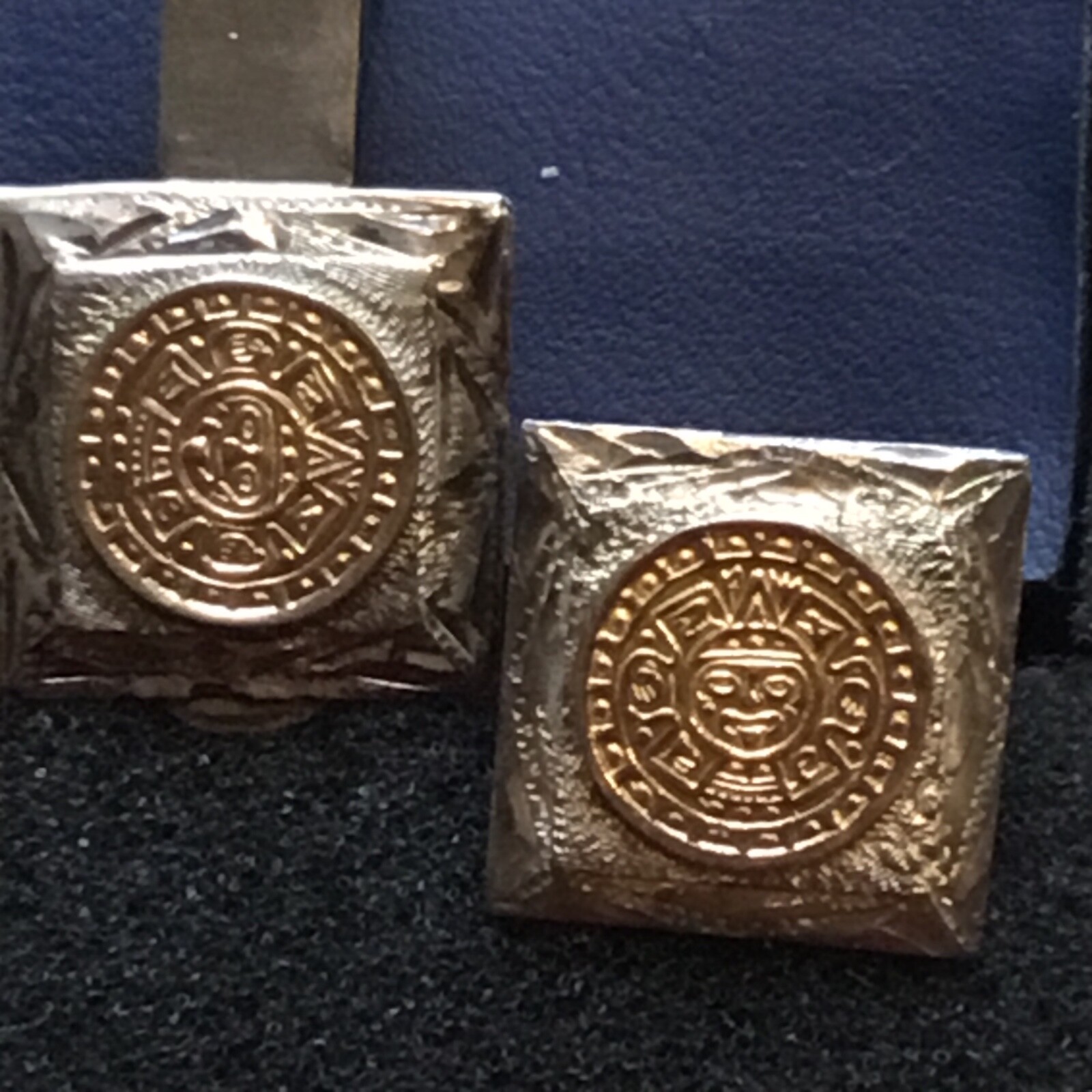 XXX RARE Vintage 925 Sterling SILVER Gold AZTEC Cuff Links Tie Clip hallmark SET