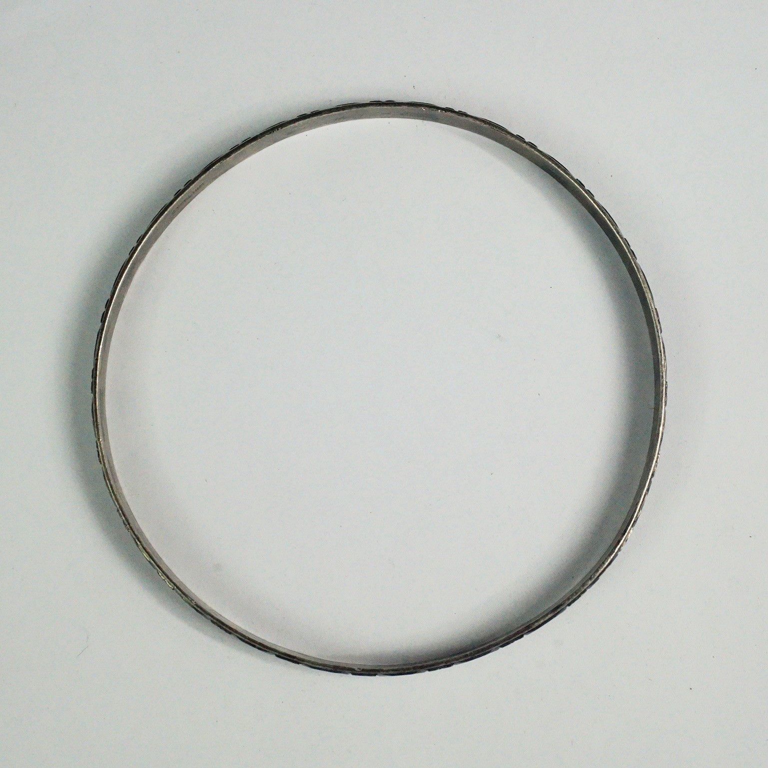 Vintage Sterling Silver 5.3 mm Floral Geometric Bangle Bracelet 7.75” 8.33 g