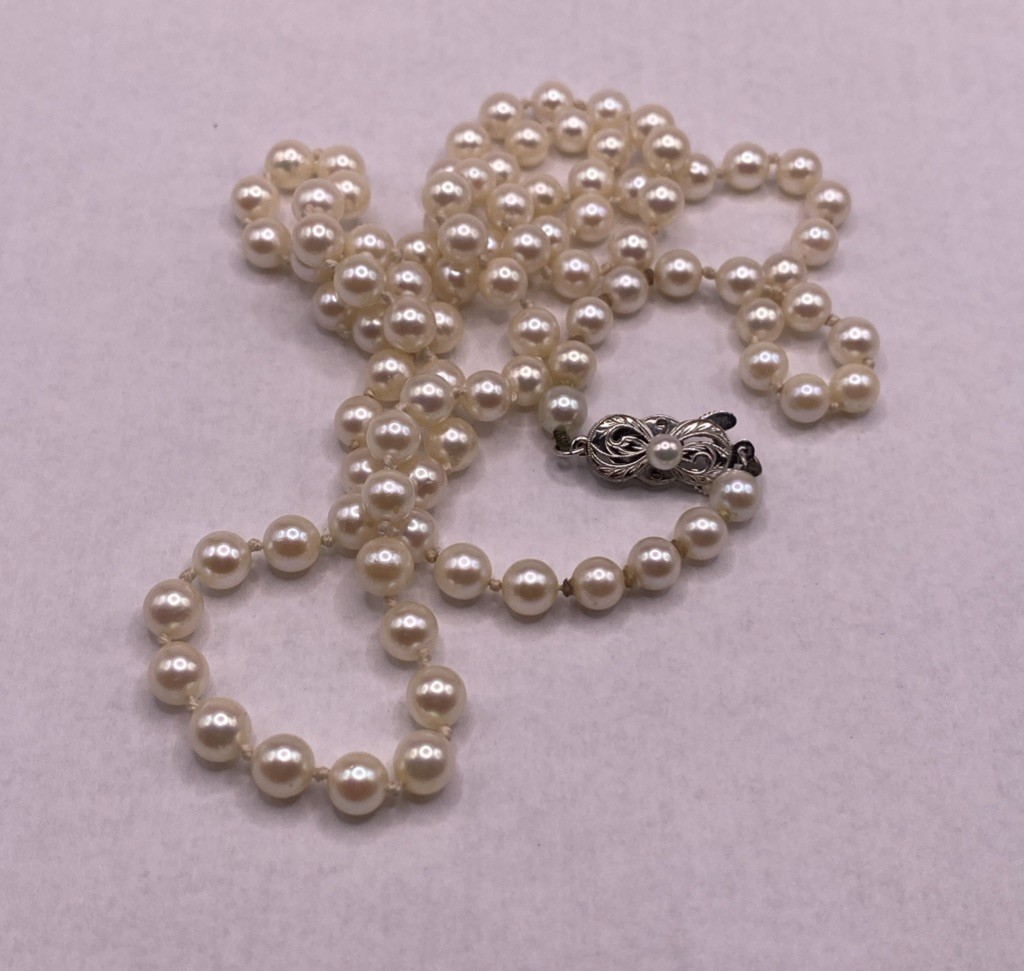 Mikimoto Vintage Sterling Silver Pearl Necklace 6mm 28”