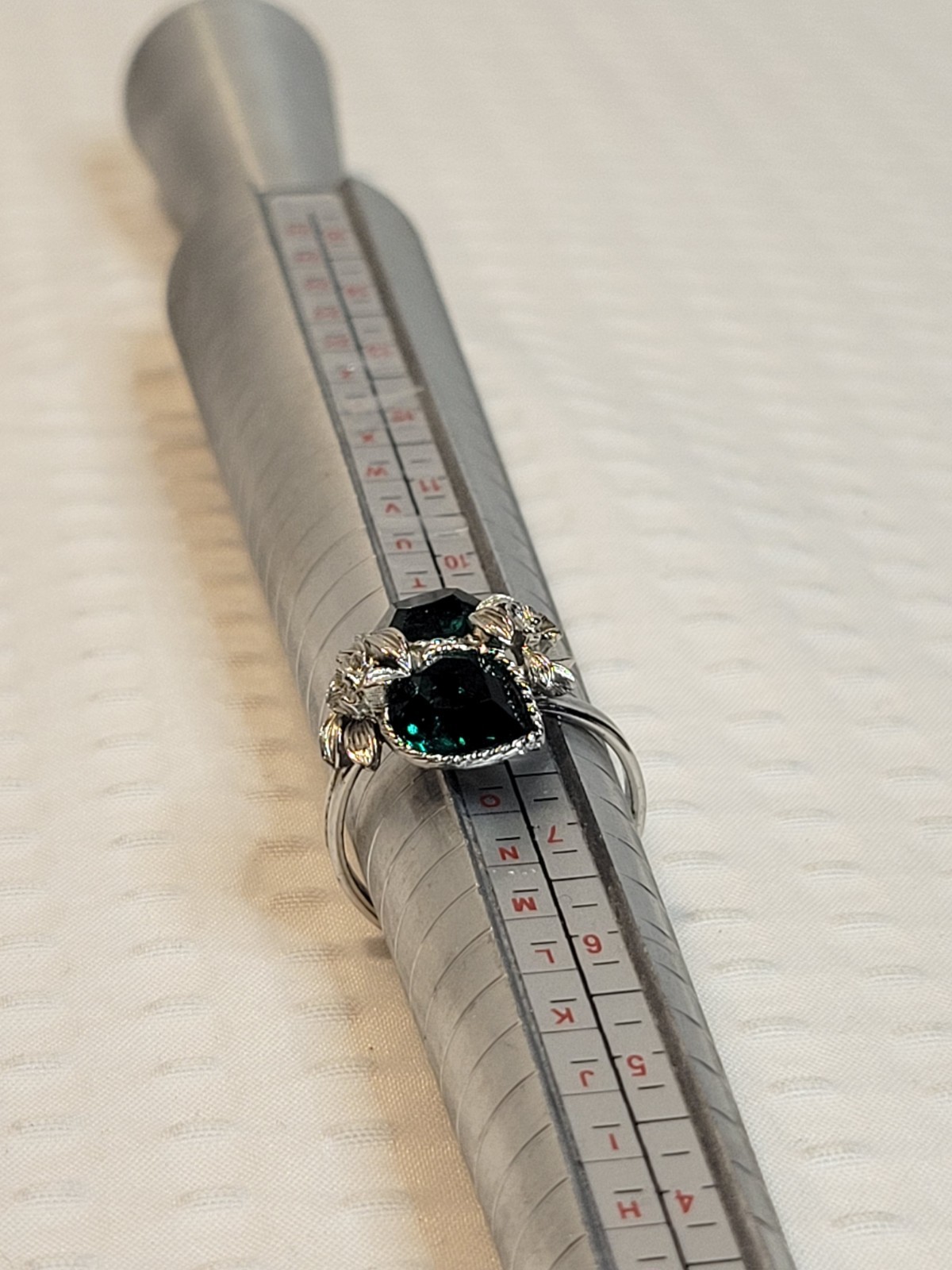 Vintage “LOVE STORY” May Birthstone Ring Sarah Coventry Adjustable Green Hearts