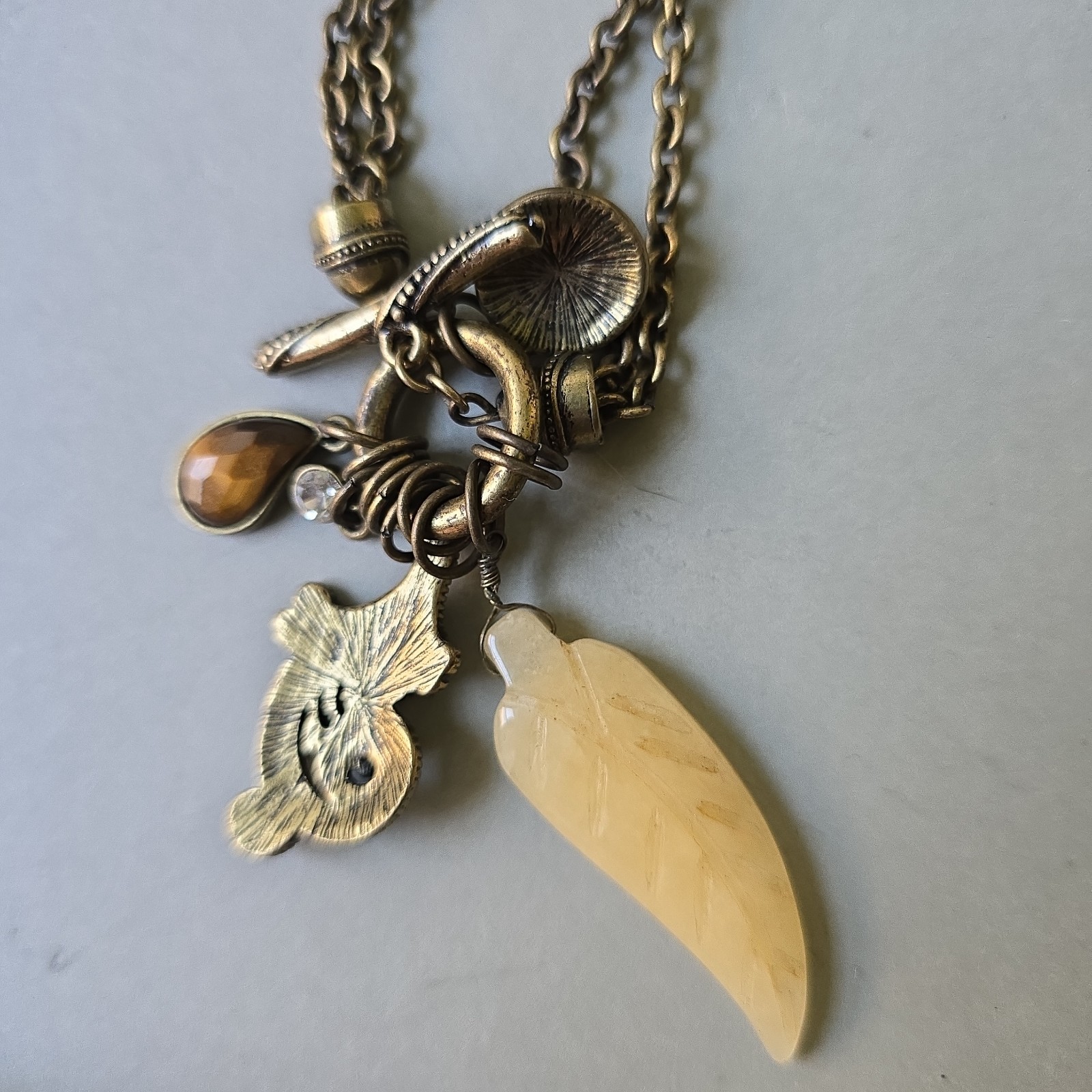 Vintage 90s Bronze Tone Dangle Charms Pendant Etruscan Style Chain Necklace 17″L