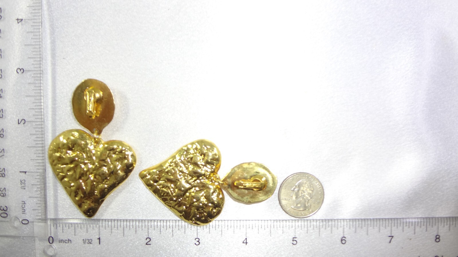 Vtg AVON Red Cabochon 1993 BOLD HEART Mogul Lightweight Clip On Earrings 2 3/4″!