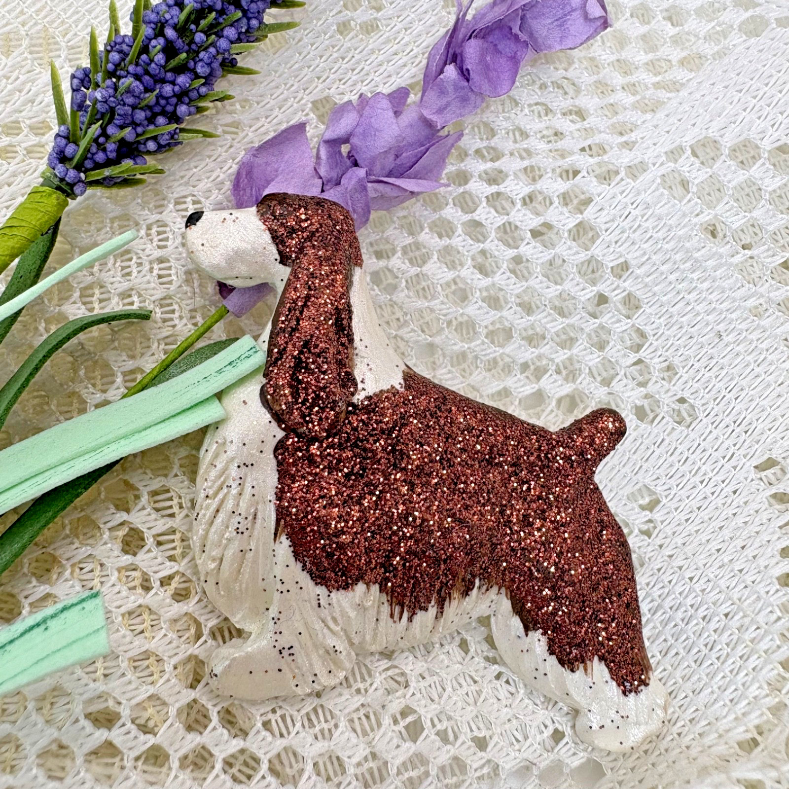 Springer Spaniel Water Dog White Brown Enamel Sparkle Finish Vtg Brooch Hat Pin