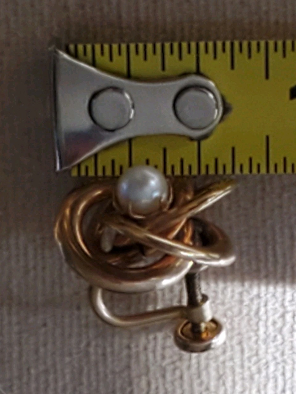 ANTIQUE MARVELLA GOLD FILLED SCREW BACK KNOT EARRINGS W/CULTURED PEARLS