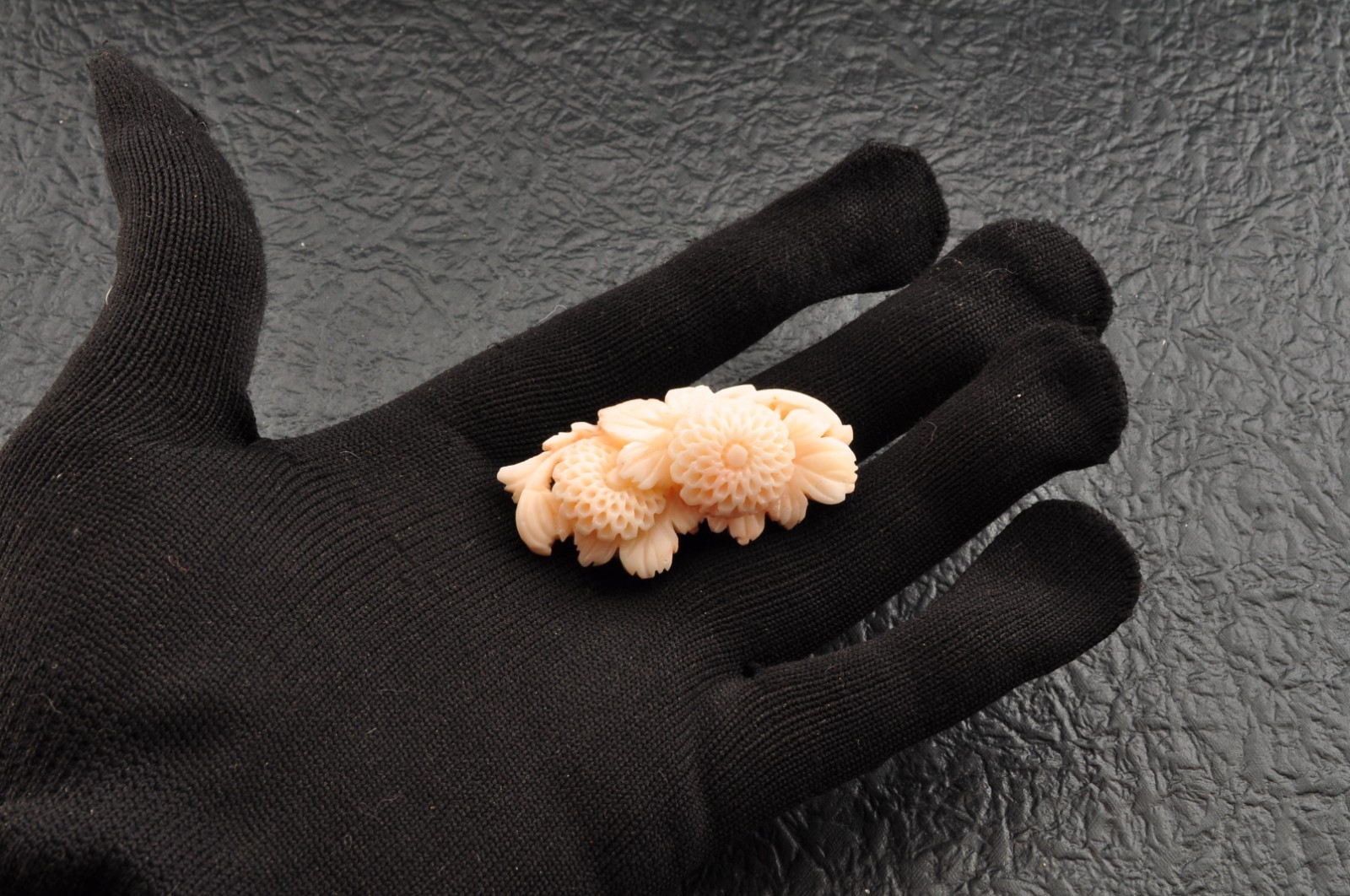 Vintage angel skin coral carved, “Chrysanthemum” and Certificate (total 83.0ct).