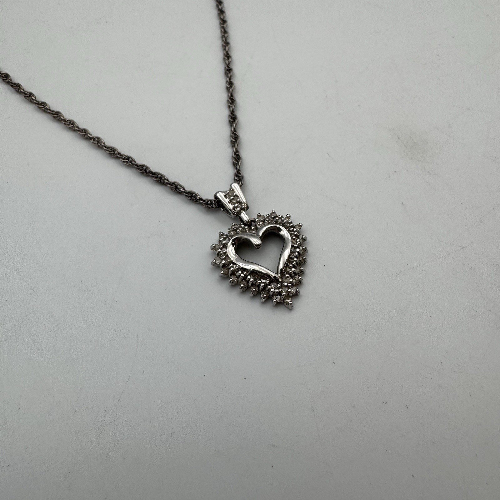 Vintage Sterling Silver 925 Clear CZ Heart Design Pendant 23.5in Necklace 6.4g