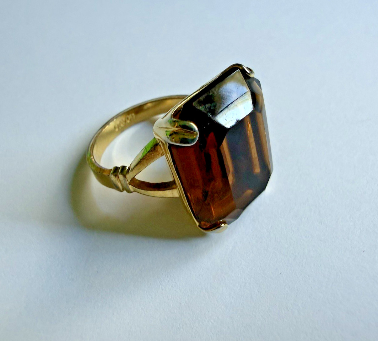 Vintage Signed Avon 1978 Smoky Lustre Large Rectangle Topaz Glass Ring Size 6